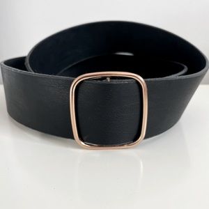 Minimalistic black leather belt NEW
